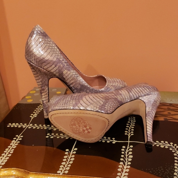 DONATED - Picture 3 of 4